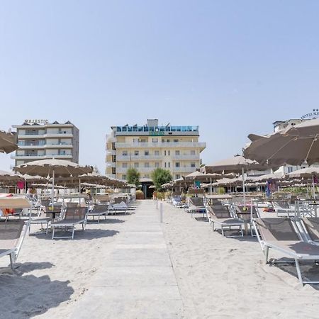 Hotel Byron Milano Marittima Eksteriør bilde